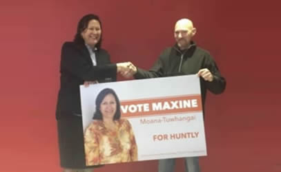Vote Maxine